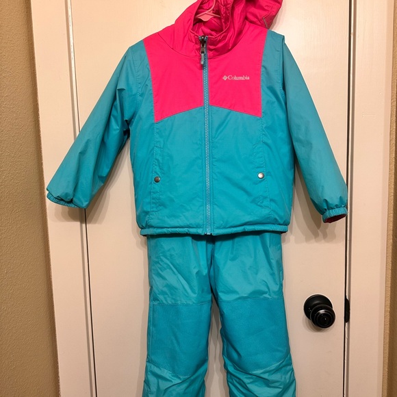 Columbia Kids' Vibrant Pink and Teal Winter Outfit - Picture 1 of 3
